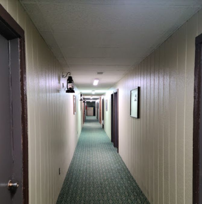 Motel 72 (Roost Motel) - Photo From Web (newer photo)